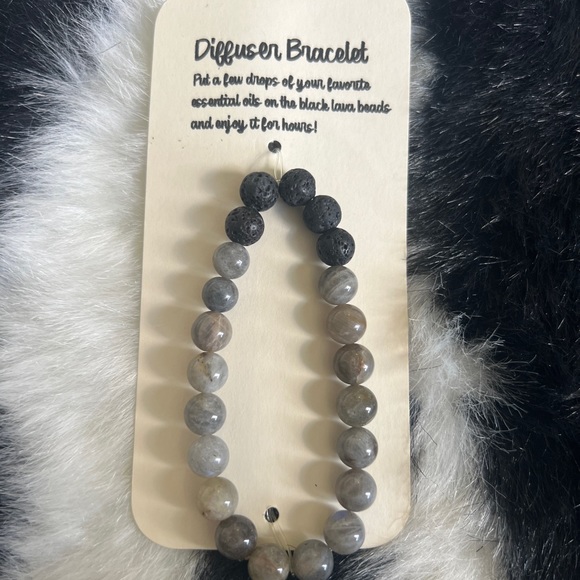 Diffuser Bracelets - Picture 2 of 4